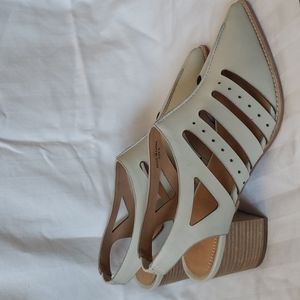 Bill Blass Tracey Leather Cutout Booties Stacked Block Slingback Slip On Style